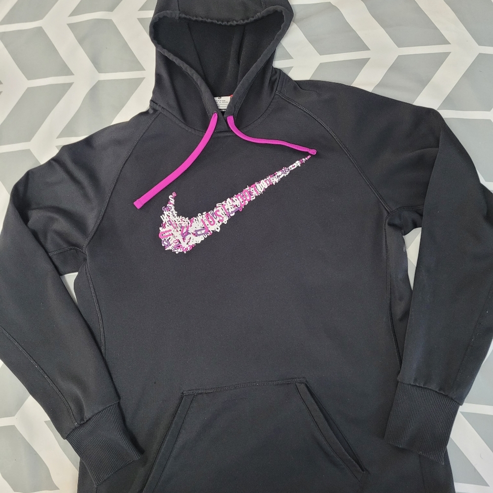 Womens Nike Hoodie Sz Lg. In good condition.